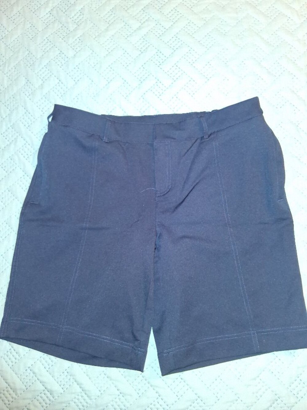 32 Degrees Navy Women's Shorts-size M; new without tags